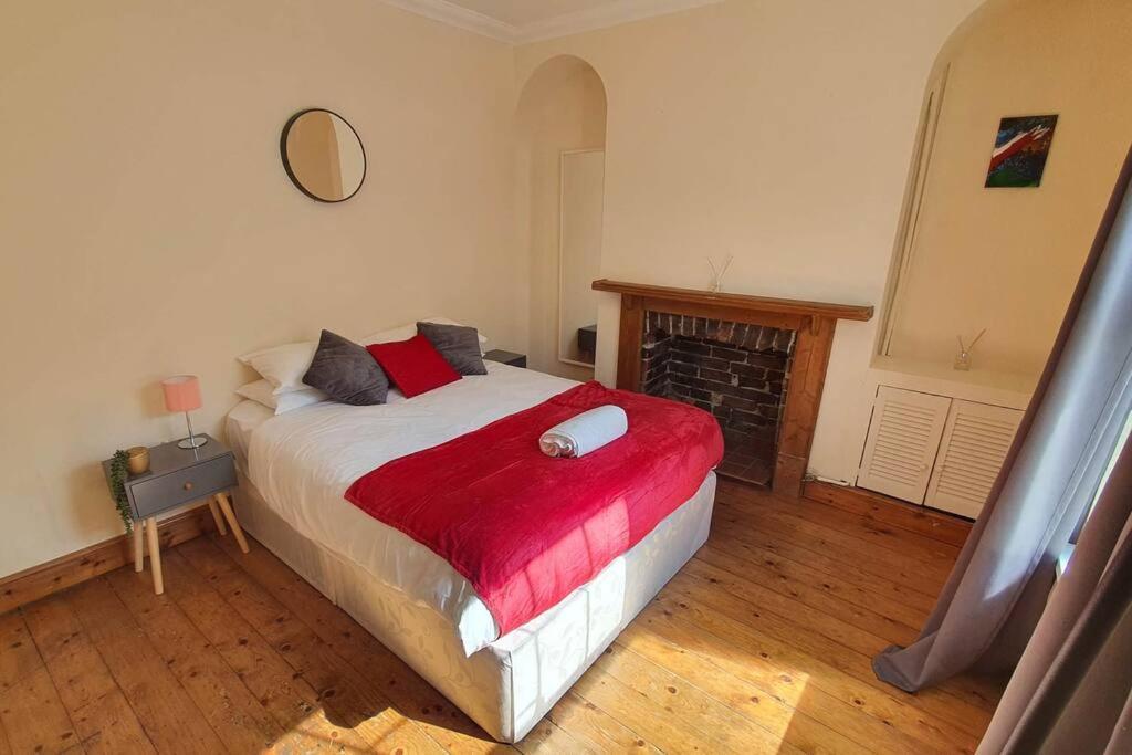 Free Netflix, Large House, Great Price Lejlighed Cardiff Eksteriør billede